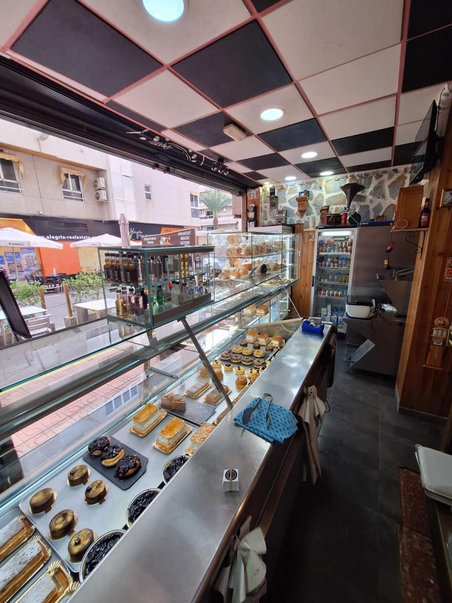 Erhverv til salg i Torrevieja - € 73.500 (Ref: 9527679)