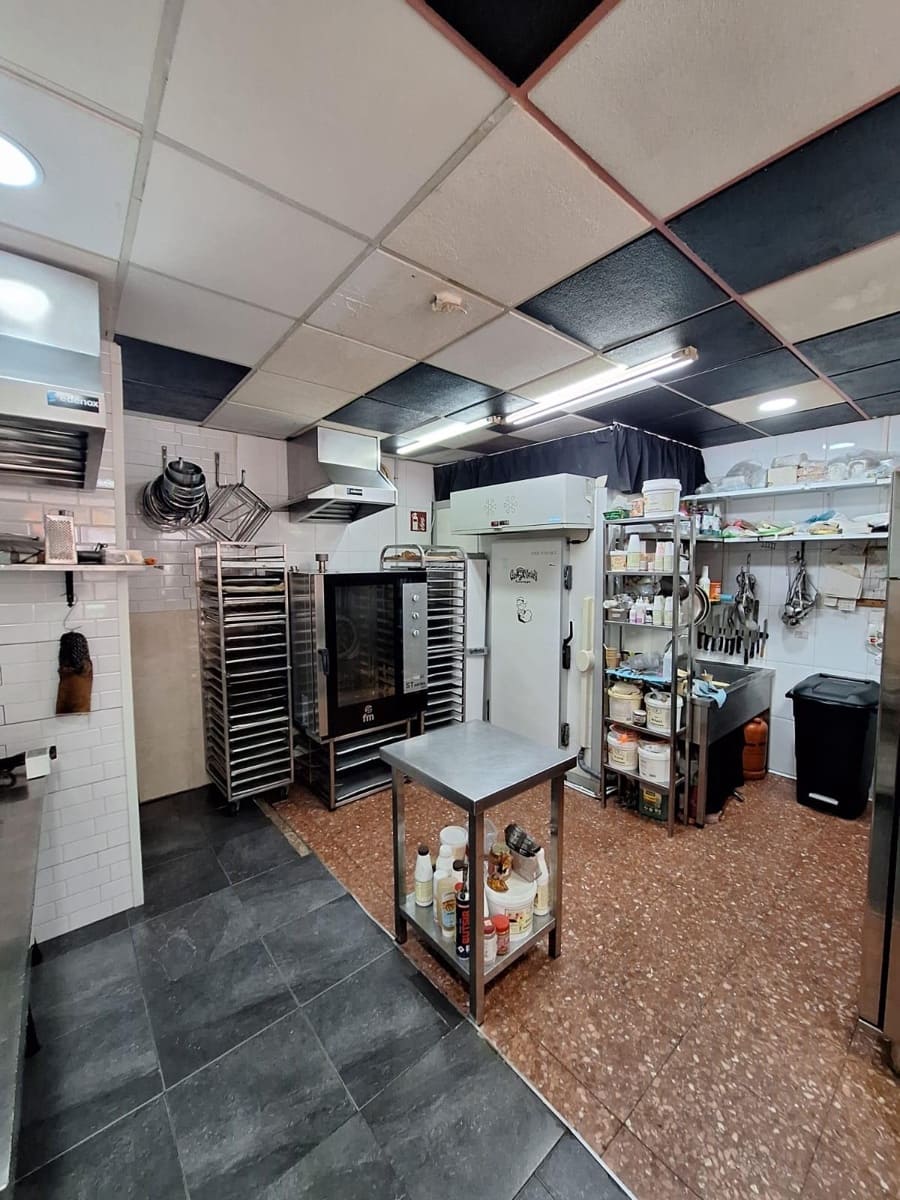 Erhverv til salg i Torrevieja - € 73.500 (Ref: 9527679)