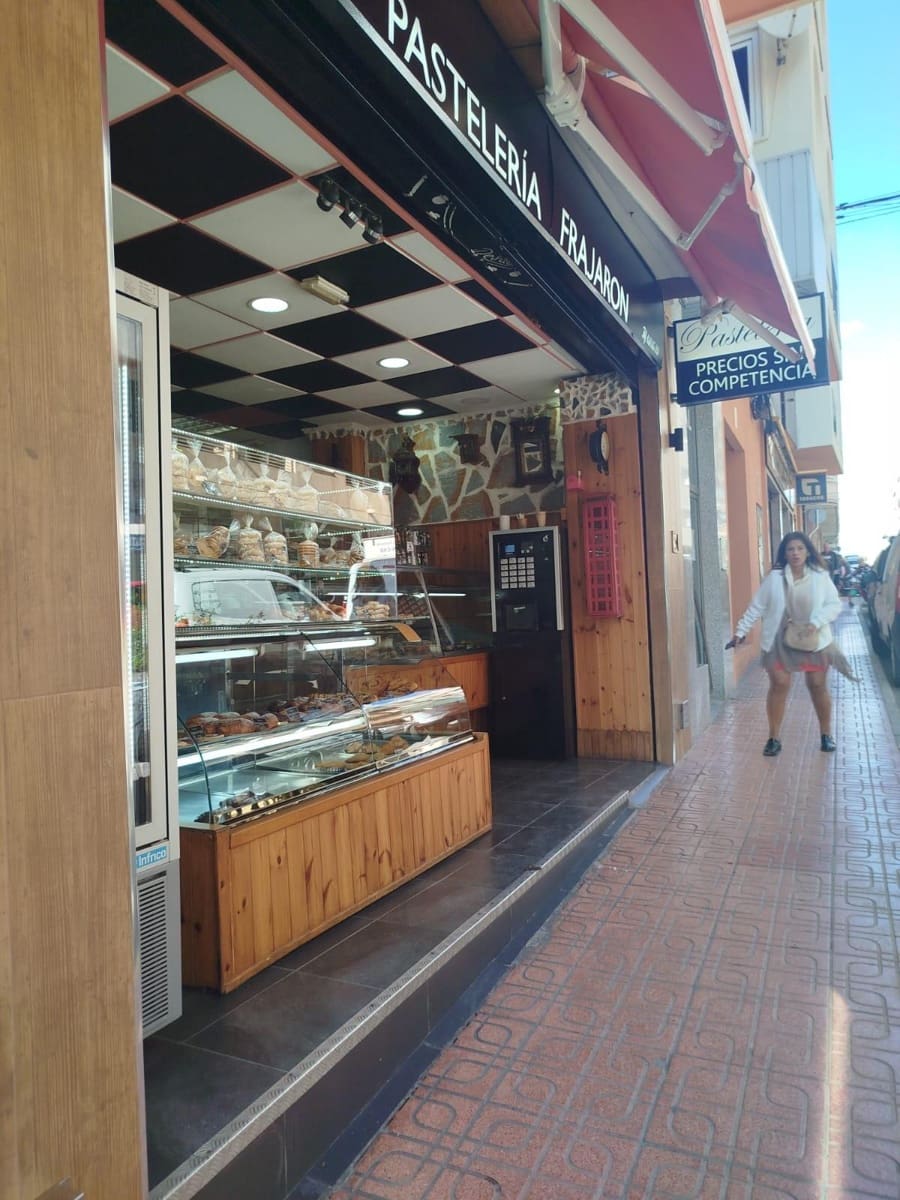 Erhverv til salg i Torrevieja - € 73.500 (Ref: 9527679)