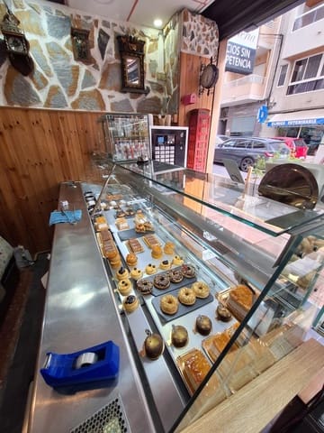 Erhverv til salg i Centro, Torrevieja - € 73.500 (Ref: 9527679)