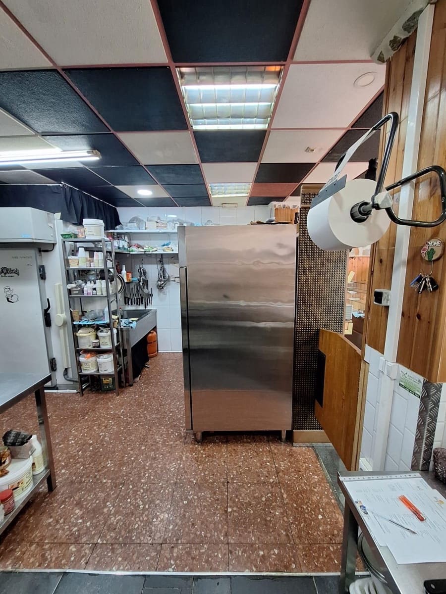 Erhverv til salg i Torrevieja - € 73.500 (Ref: 9527679)