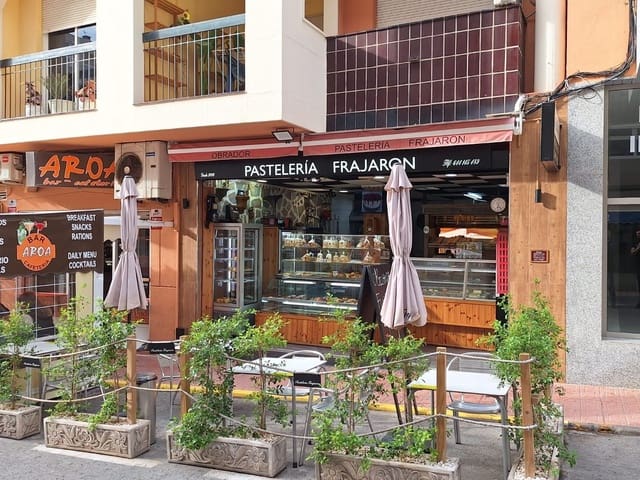 Erhverv til salg i Centro, Torrevieja - € 73.500 (Ref: 9527679)