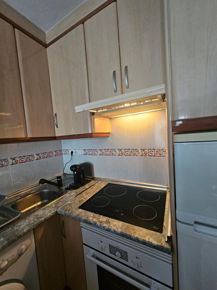 2 Zimmer Bungalow zu verkaufen in Torrevieja mit Pool - 145.000 € (Ref: 9527681)