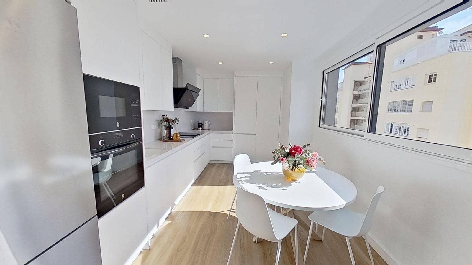 3 camera da letto Appartamento in vendita in Benidorm con piscina - 830.000 € (Rif: 9527682)