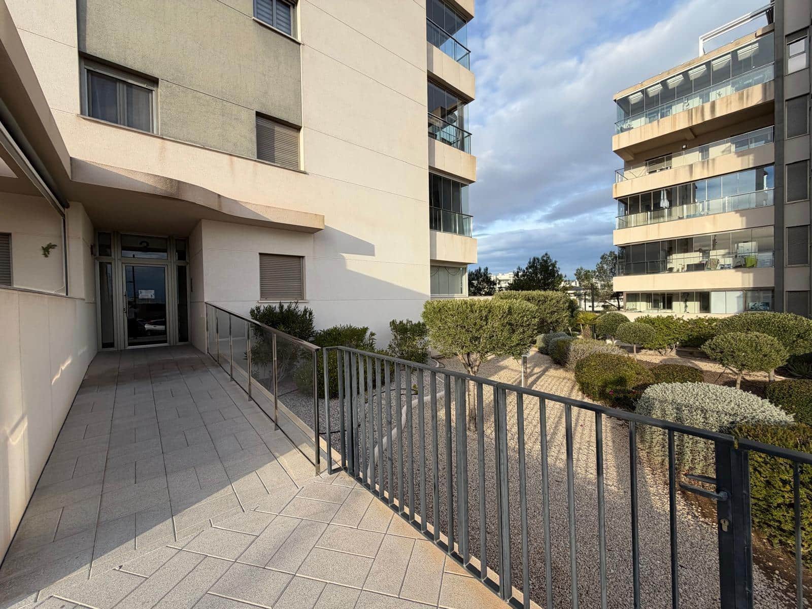 2 makuuhuone Huoneisto myytävänä paikassa Los Dolses mukana uima-altaan - 239 000 € (Ref: 9527683)