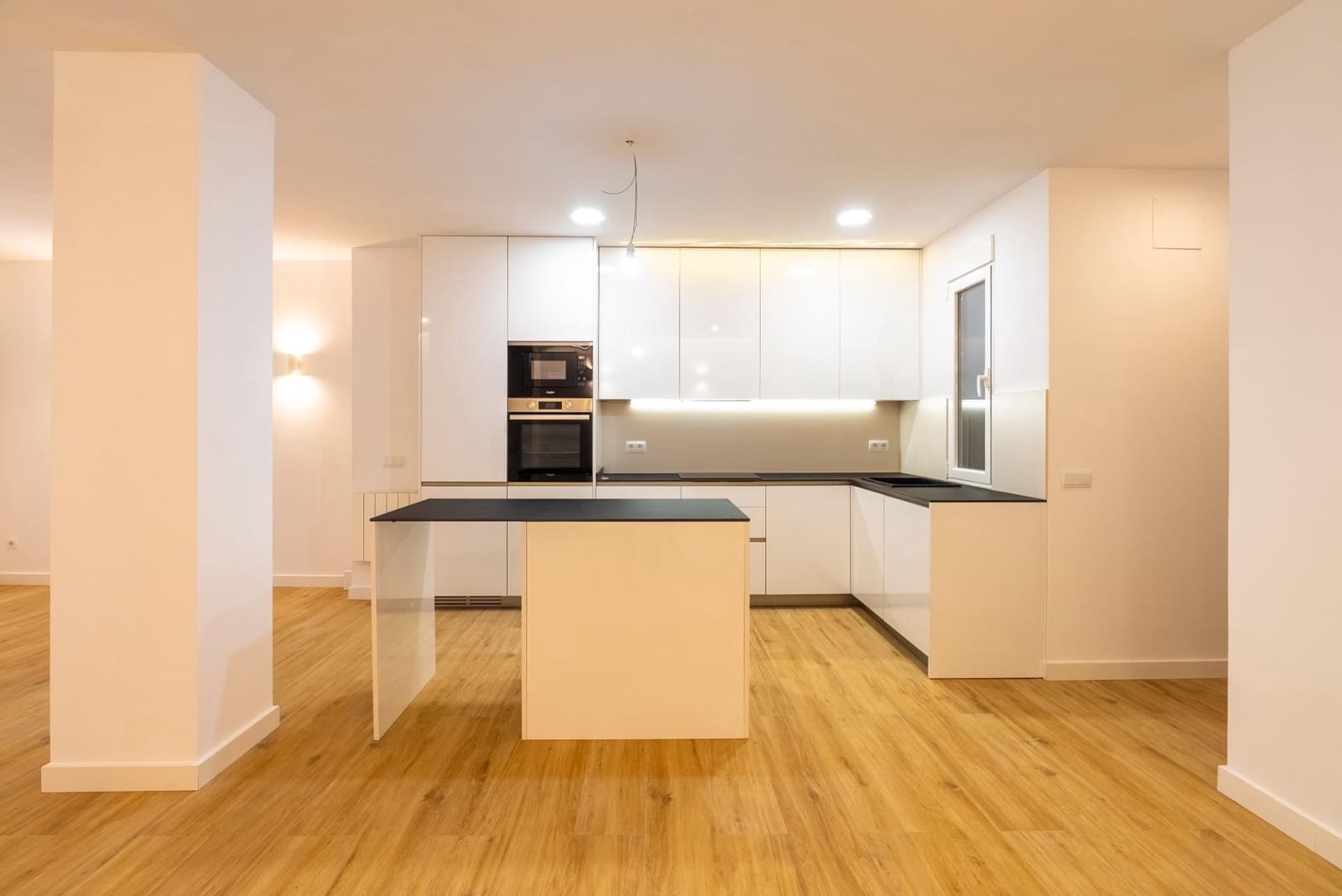 Piso de 1 habitación en Madrid ciudad en venta - 530.000 € (Ref: 9530528)