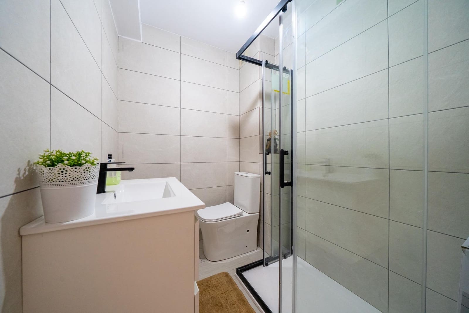 3 bedroom Flat for sale in Alcorcon - € 279,000 (Ref: 9533731)