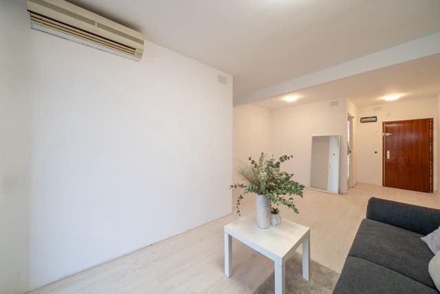 3 bedroom Flat for sale in Alcorcón - € 279,000 (Ref: 9533731)