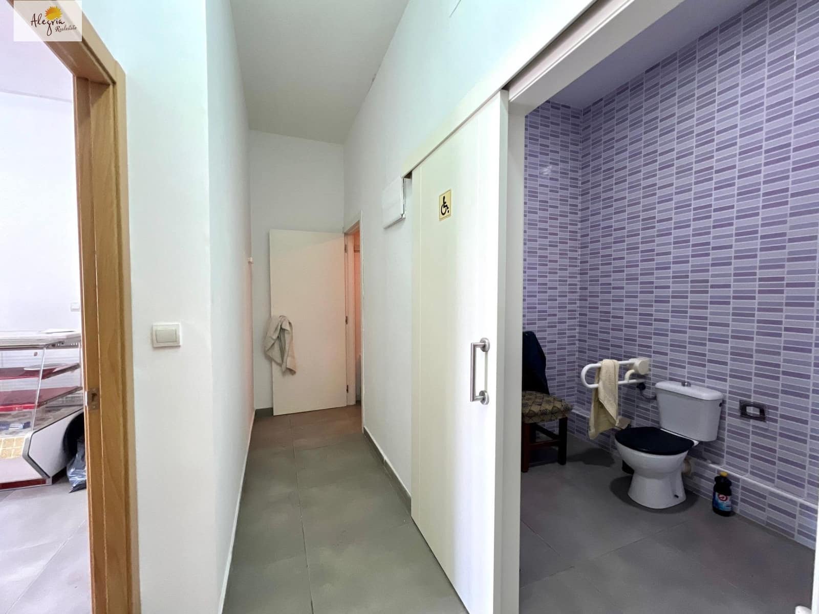 Komercyjne na sprzedaż w Miasto Walencja - 320 000 € (Ref: 9533735)