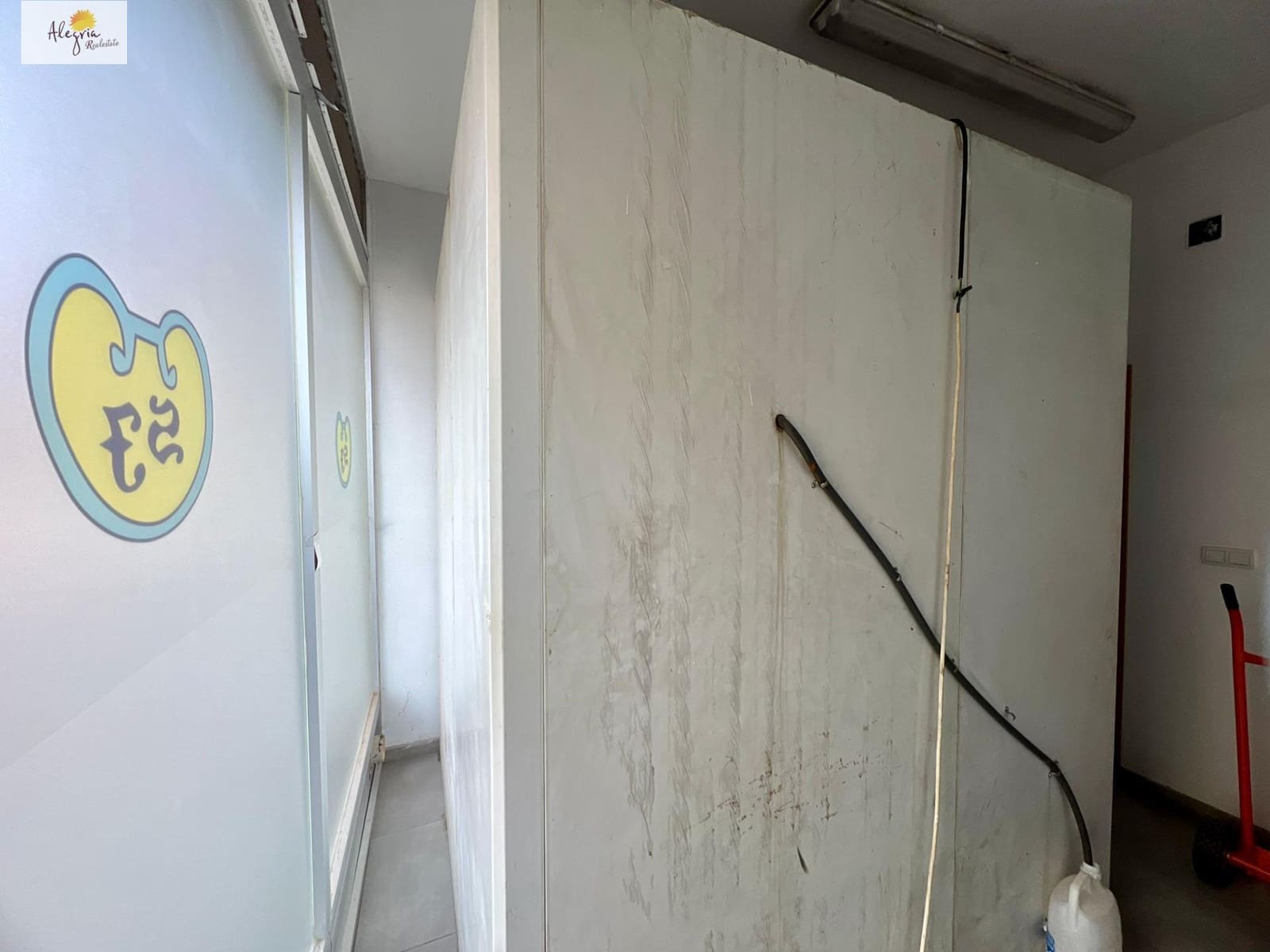 Komercyjne na sprzedaż w Miasto Walencja - 320 000 € (Ref: 9533735)