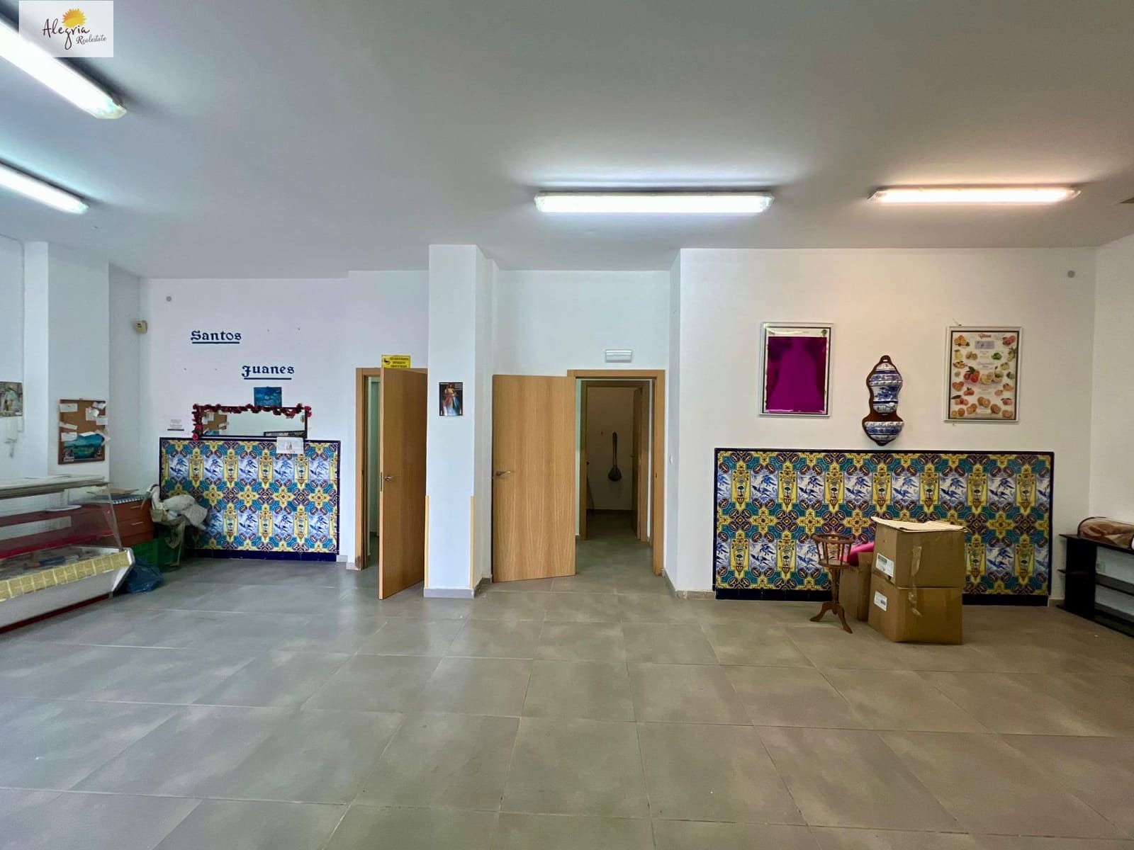 Komercyjne na sprzedaż w Miasto Walencja - 320 000 € (Ref: 9533735)