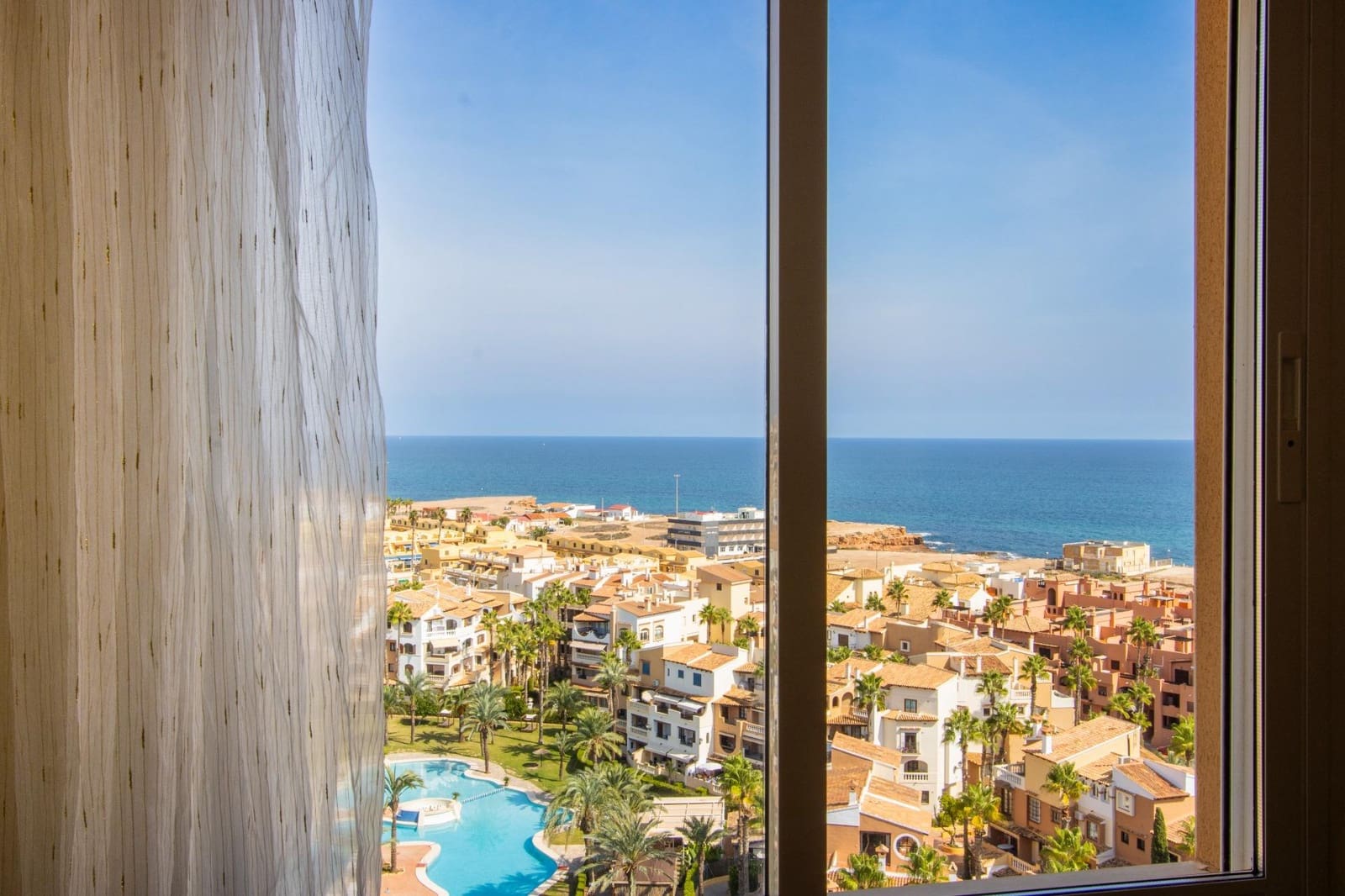 3 quarto Apartamento para venda em Torrevieja com piscina - 359 900 € (Ref: 9535929)