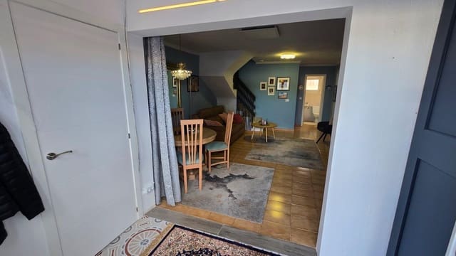 2 quarto Moradia em Banda para venda em Los Frutales, Torrevieja - 165 000 € (Ref: 9535931)