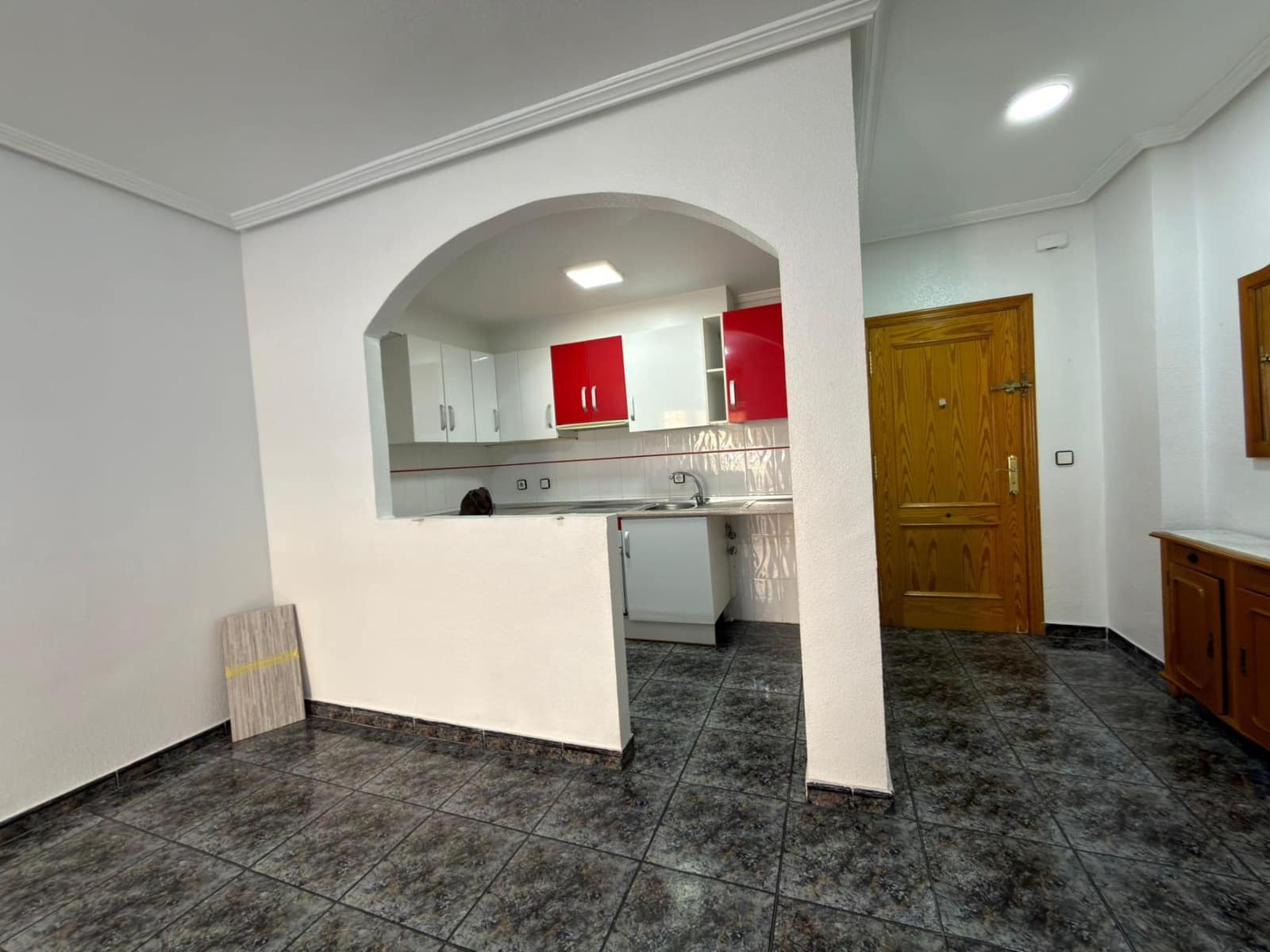 2 makuuhuone Huoneisto myytävänä paikassa Torrevieja - 139 900 € (Ref: 9535934)