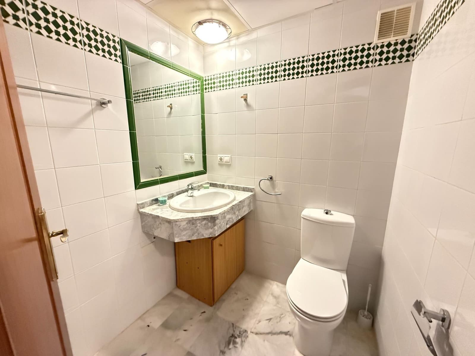 2 soverom Leilighet til salgs i Torrevieja med svømmebasseng - € 265 000 (Ref: 9535935)