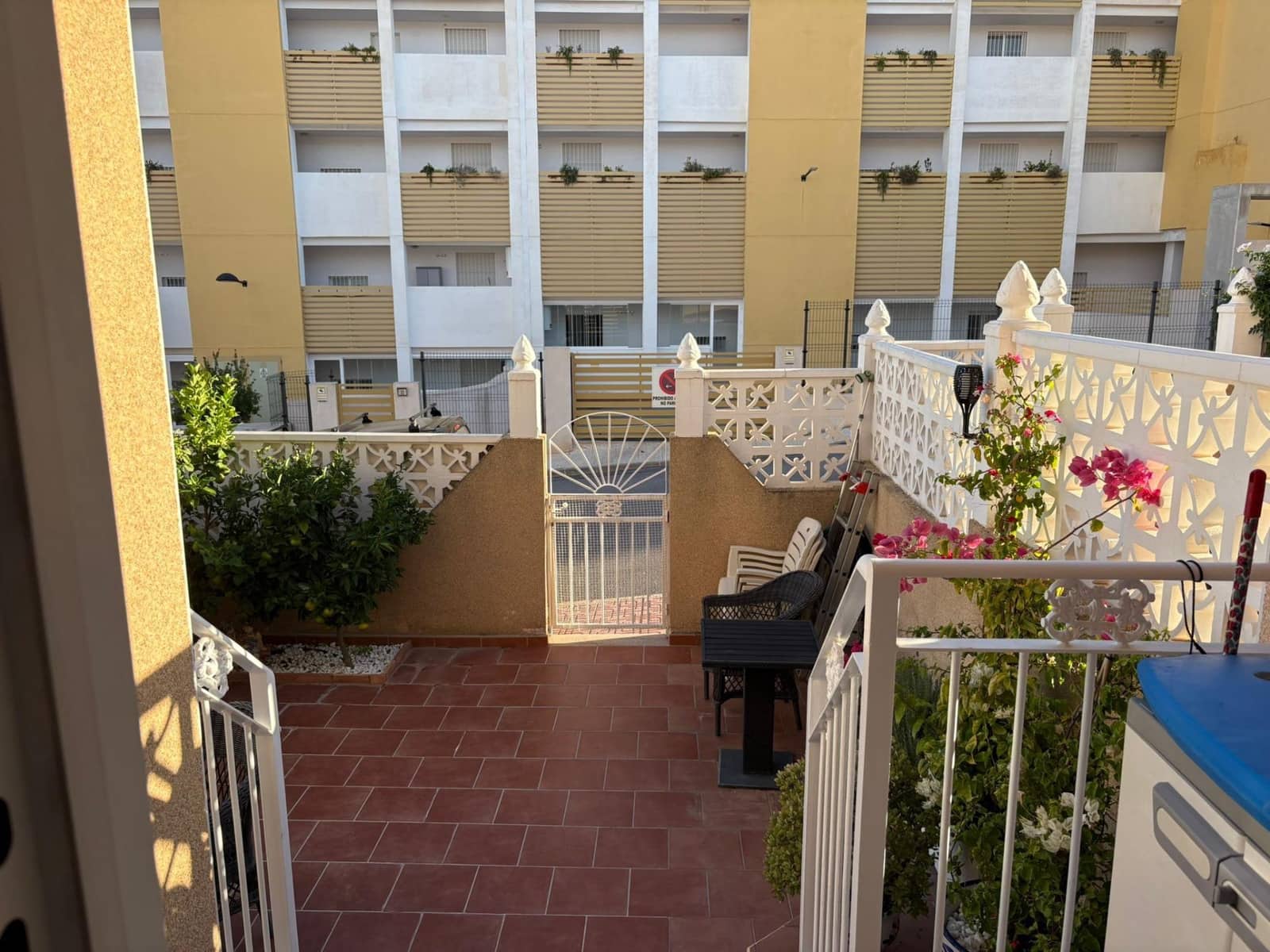 2 makuuhuone Rivitalo myytävänä paikassa Orihuela Costa - 175 000 € (Ref: 9543611)