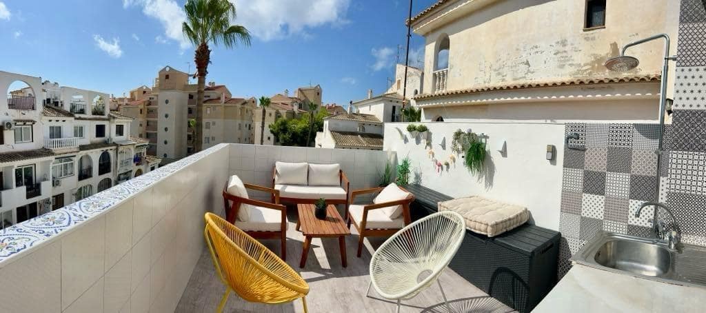 3 makuuhuone Huoneisto myytävänä paikassa Torrevieja - 229 000 € (Ref: 9548187)