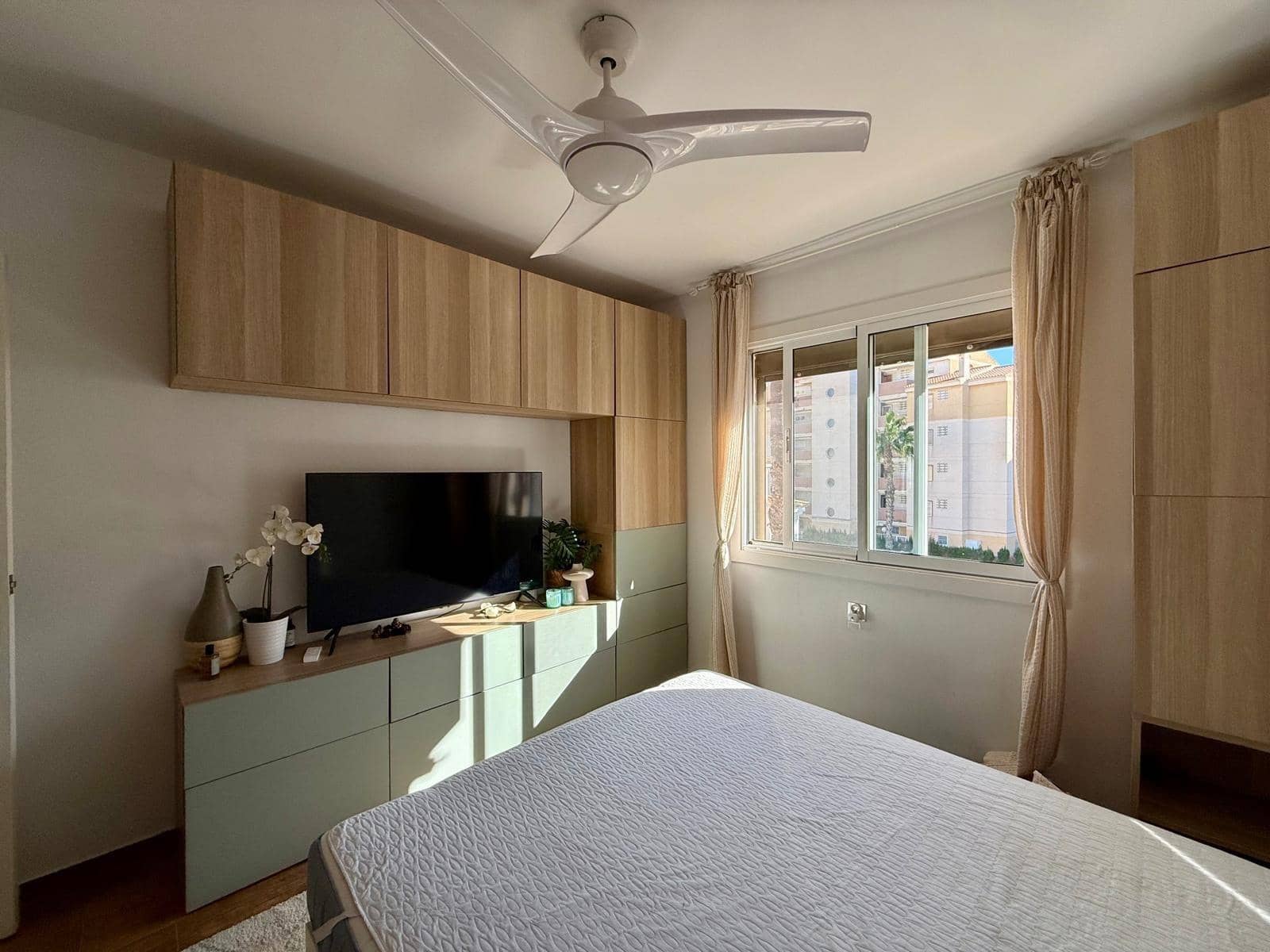 3 makuuhuone Huoneisto myytävänä paikassa Torrevieja - 229 000 € (Ref: 9548187)