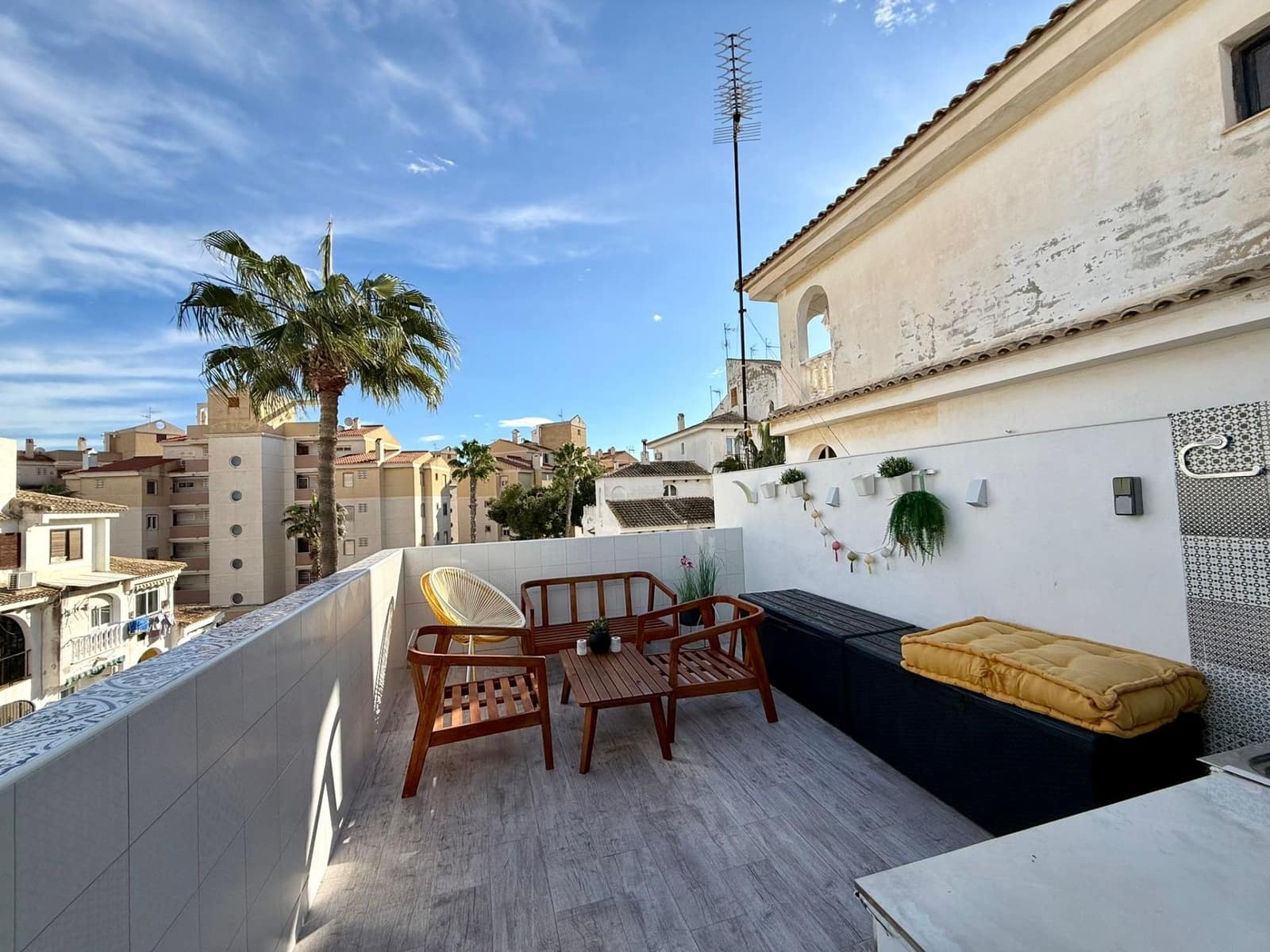 3 makuuhuone Huoneisto myytävänä paikassa Torrevieja - 229 000 € (Ref: 9548187)