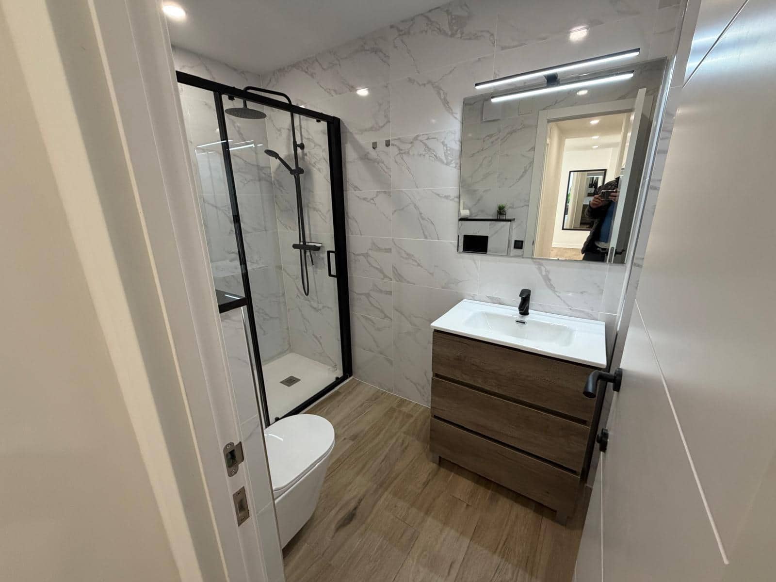 3 makuuhuone Huoneisto myytävänä paikassa Torrevieja mukana uima-altaan - 289 000 € (Ref: 9548188)