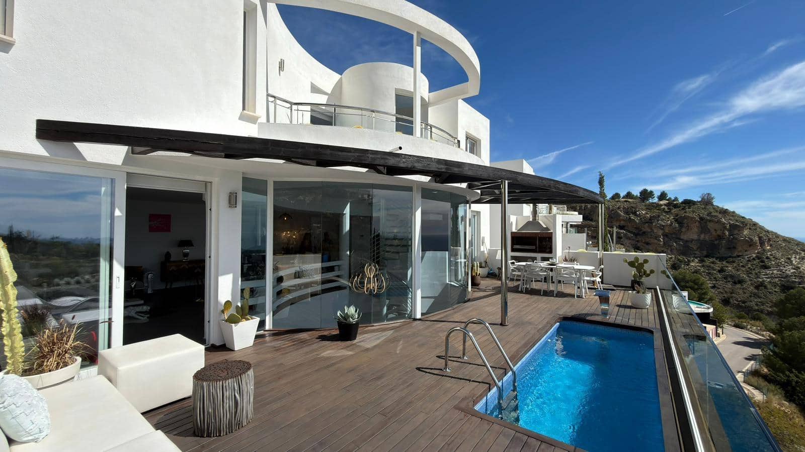 4 bedroom Villa for sale in Altea la Vella with pool garage - € 852,000 (Ref: 9548190)