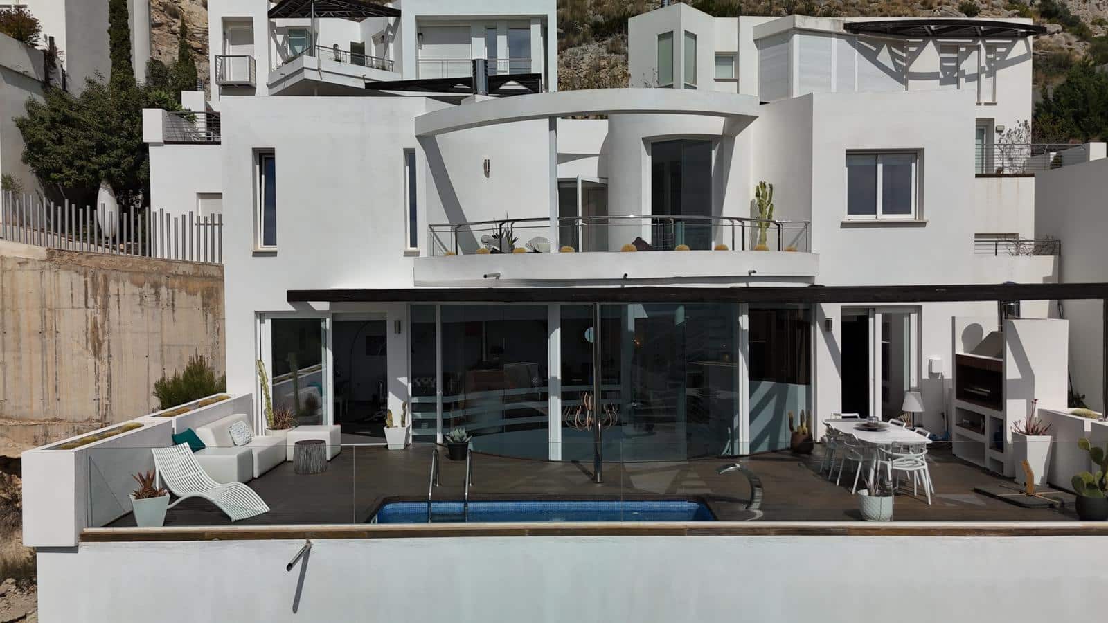 4 bedroom Villa for sale in Altea la Vella with pool garage - € 852,000 (Ref: 9548190)