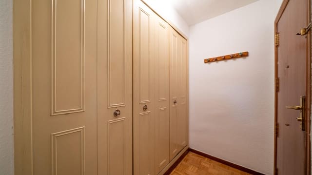 3 sovrum Lägenhet till salu i Pilar, Madrid stad - 350 000 € (Ref: 9548191)