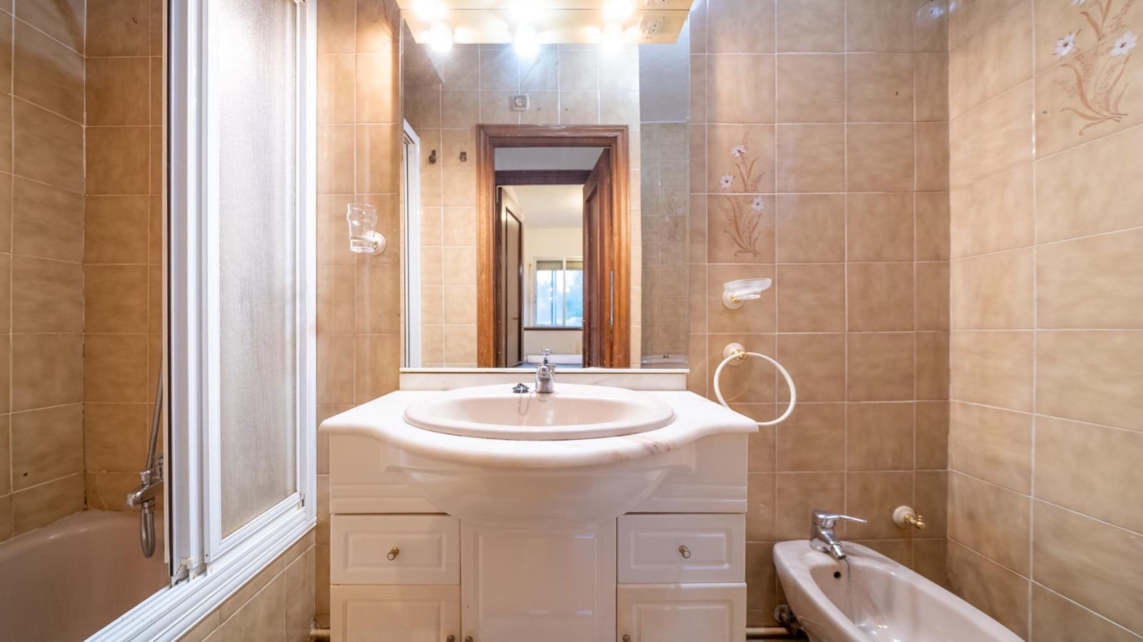 3 sovrum Lägenhet till salu i Madrid stad - 350 000 € (Ref: 9548191)