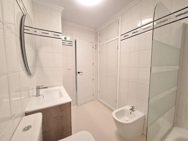 1 chambre Appartement à vendre à Centro, Torrevieja - 149 900 € (Ref: 9551493)