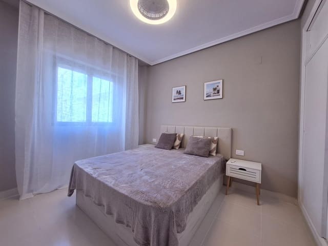 1 chambre Appartement à vendre à Centro, Torrevieja - 149 900 € (Ref: 9551493)