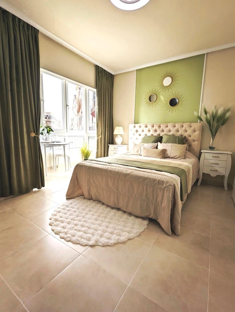 1 bedroom Studio for sale in Torrevieja with pool - € 129,000 (Ref: 9551494)