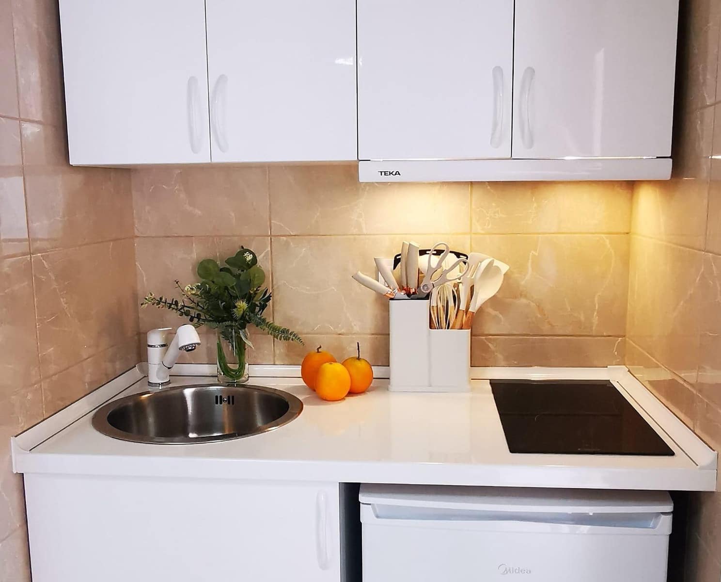 1 bedroom Studio for sale in Torrevieja with pool - € 129,000 (Ref: 9551494)