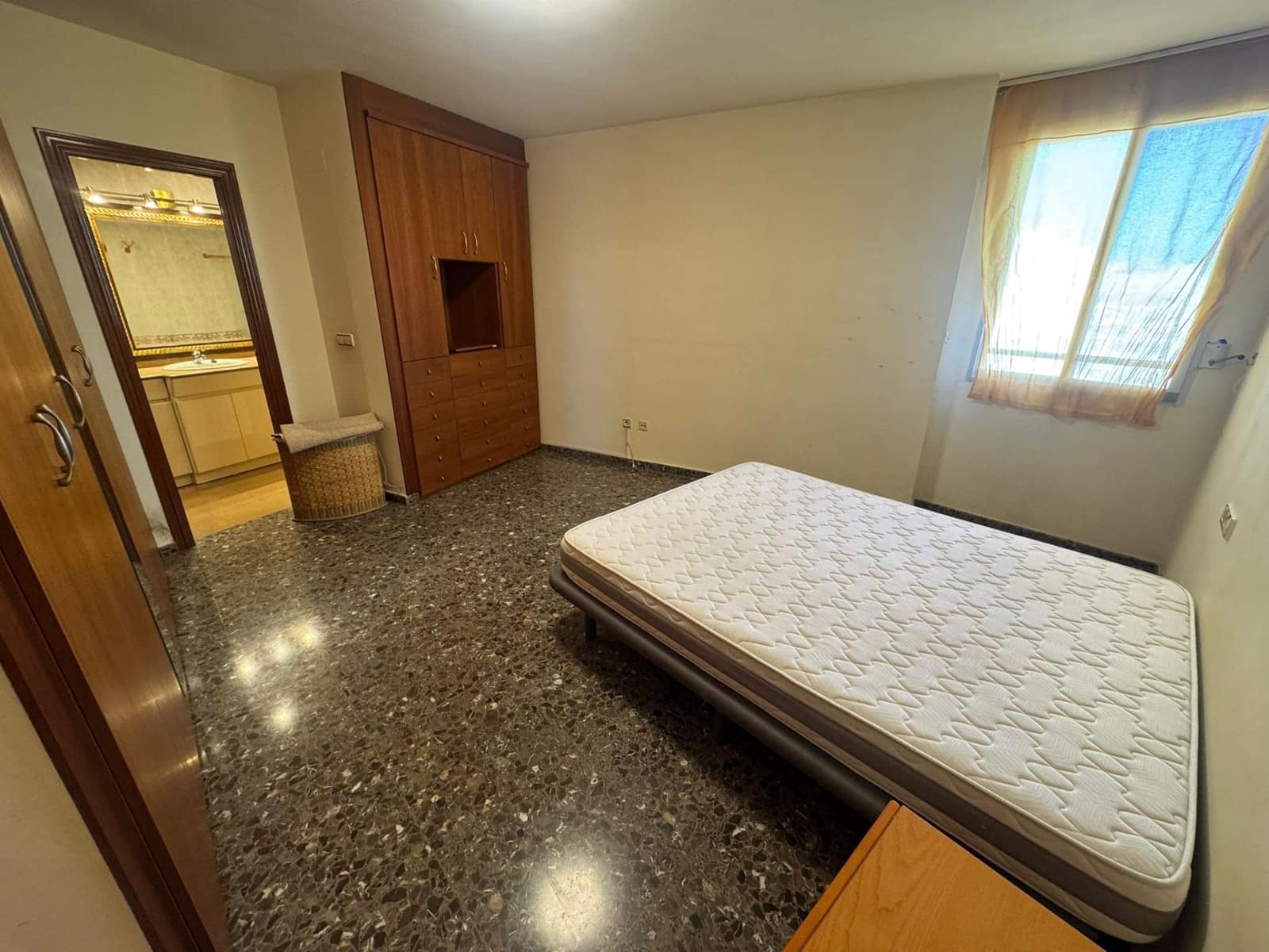 3 soveværelse Lejlighed til salg i Valencia by - € 335.000 (Ref: 9555826)