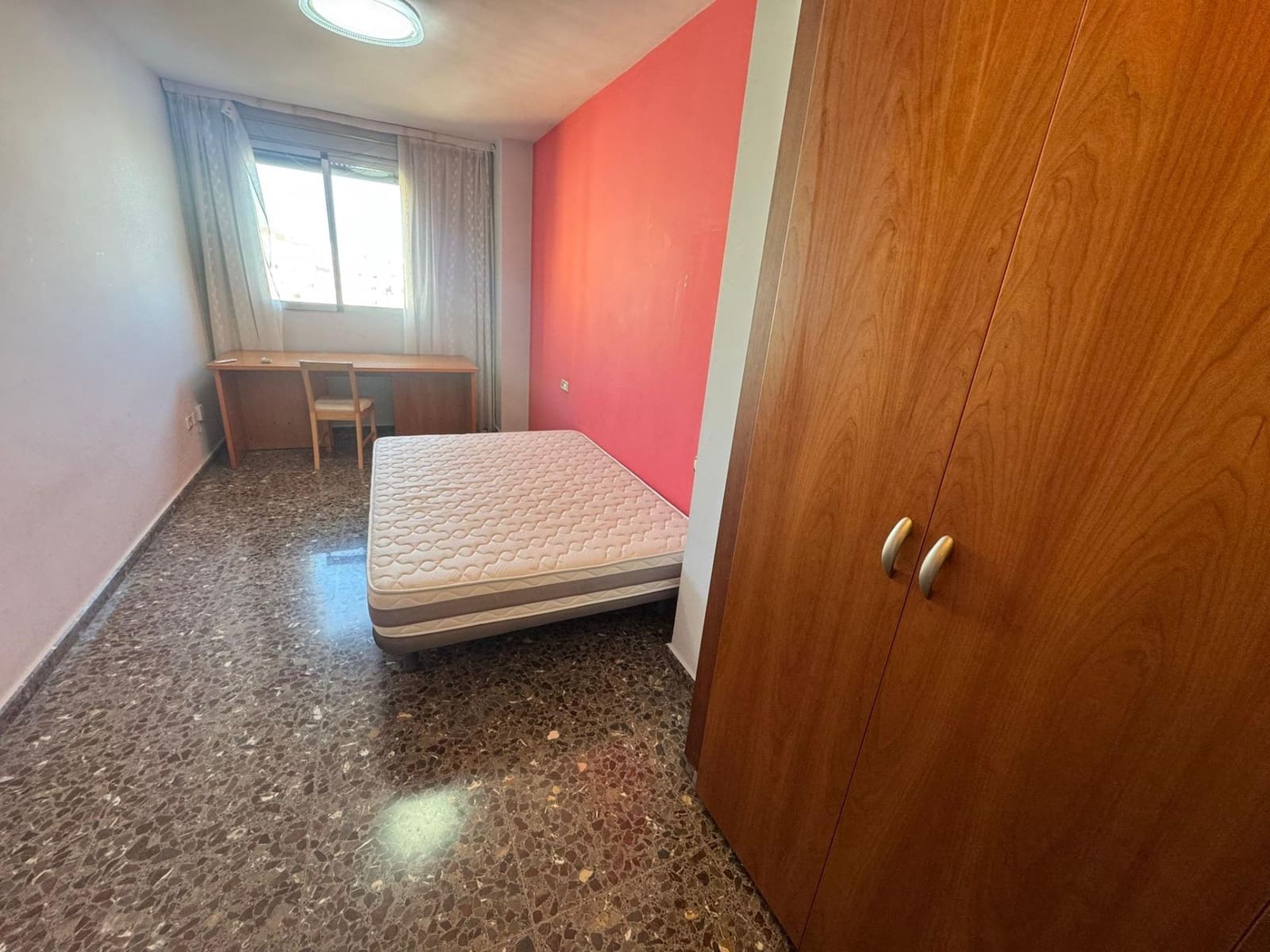 3 soveværelse Lejlighed til salg i Valencia by - € 335.000 (Ref: 9555826)