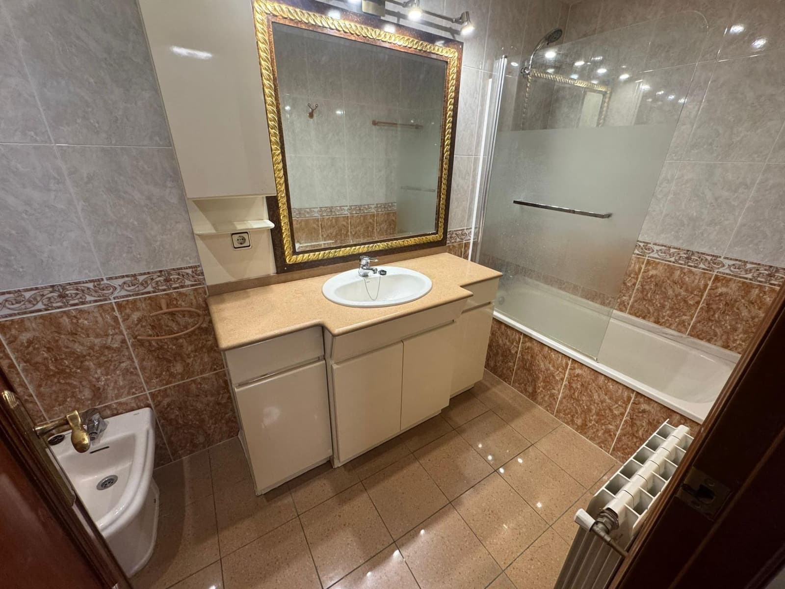 3 soveværelse Lejlighed til salg i Valencia by - € 335.000 (Ref: 9555826)