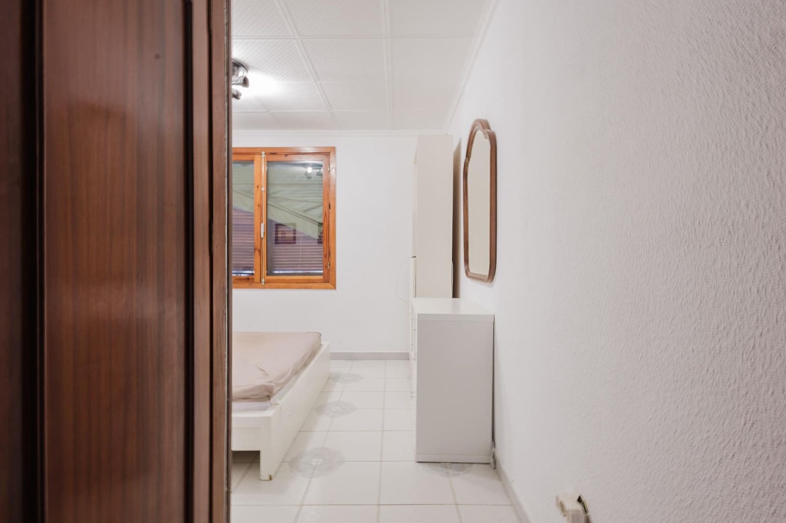 3 makuuhuone Huoneisto myytävänä paikassa Torrevieja mukana uima-altaan - 244 990 € (Ref: 9555827)