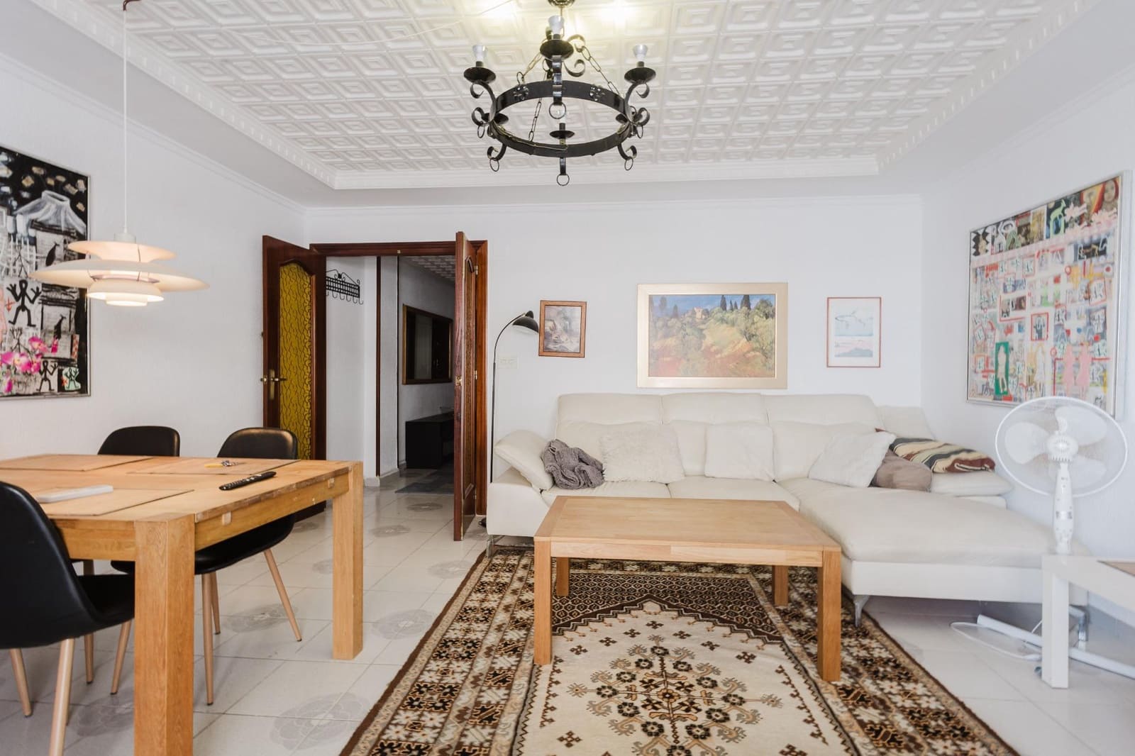 3 makuuhuone Huoneisto myytävänä paikassa Torrevieja mukana uima-altaan - 244 990 € (Ref: 9555827)