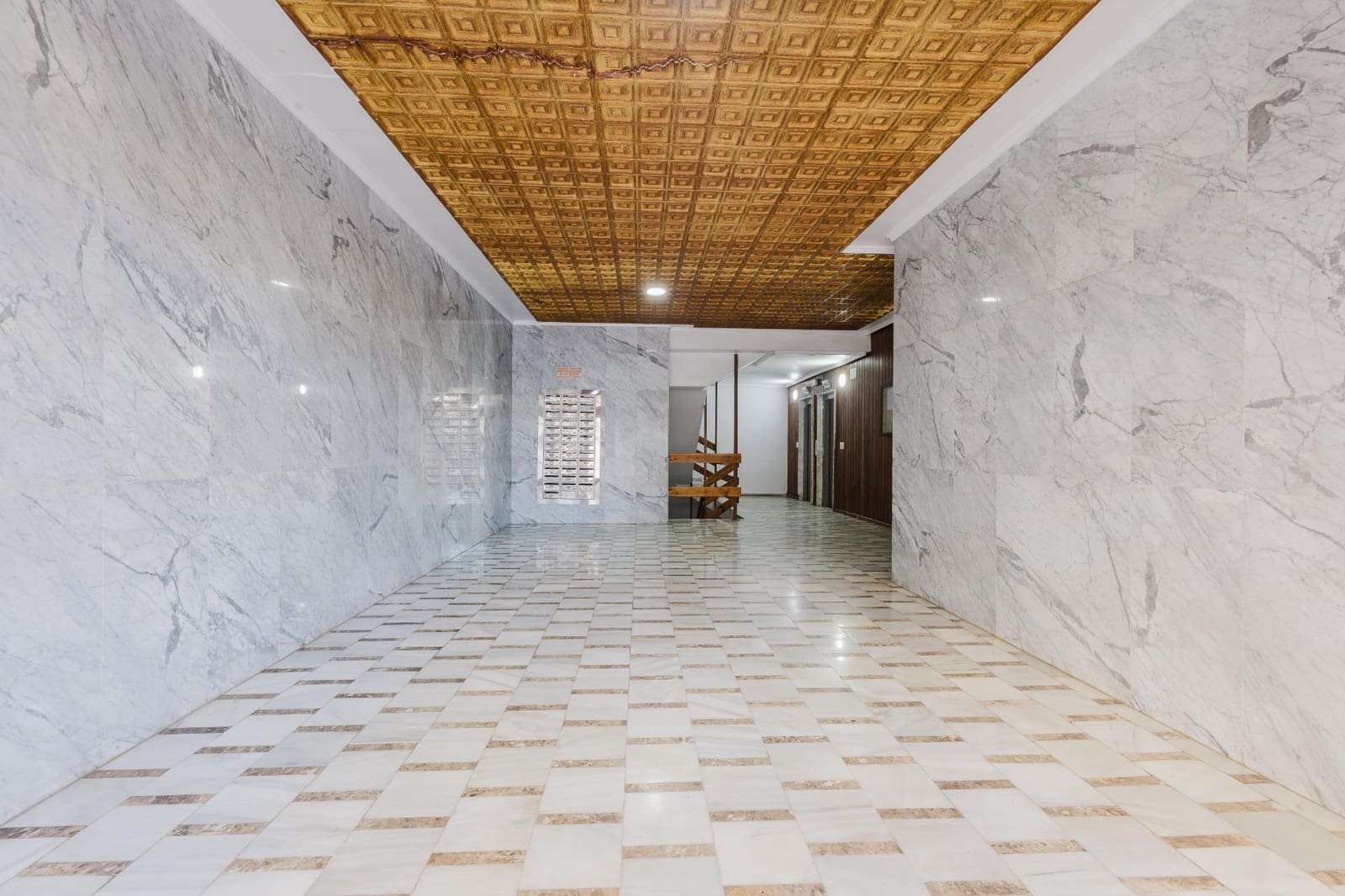 3 makuuhuone Huoneisto myytävänä paikassa Torrevieja mukana uima-altaan - 244 990 € (Ref: 9555827)