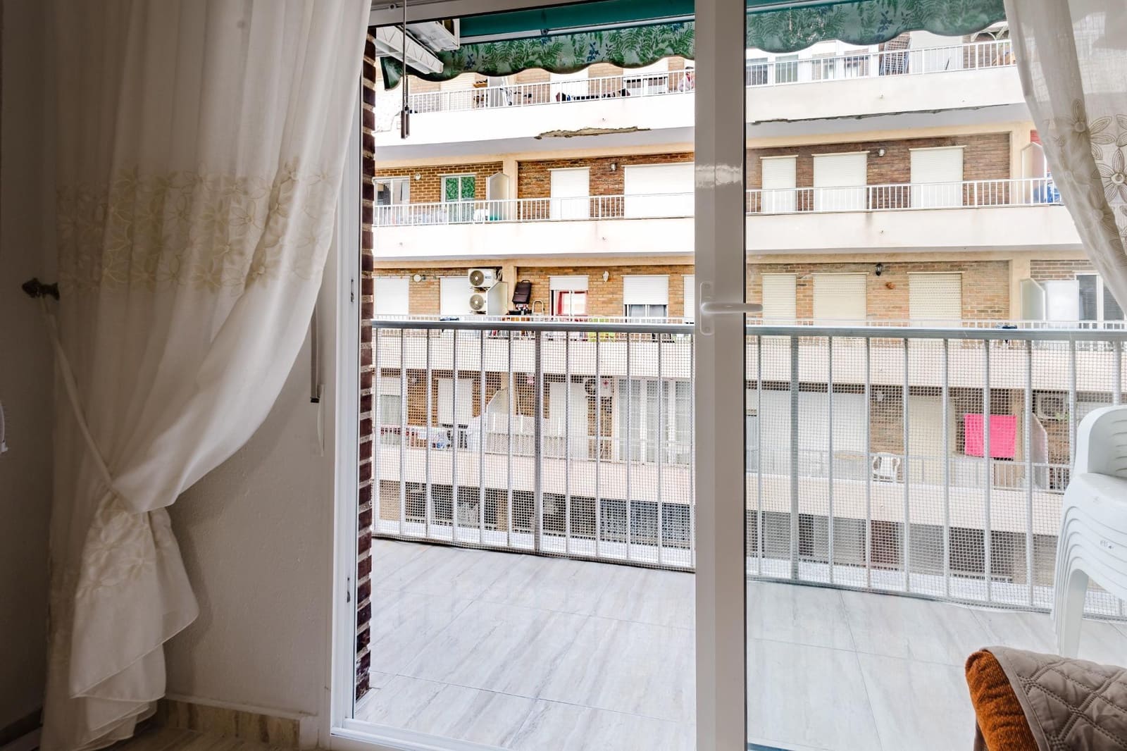 2 makuuhuone Huoneisto myytävänä paikassa Torrevieja - 159 990 € (Ref: 9555828)