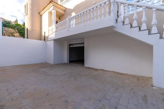 3 soverom Villa til salgs i El Campello med garasje - € 550 000 (Ref: 9555830)
