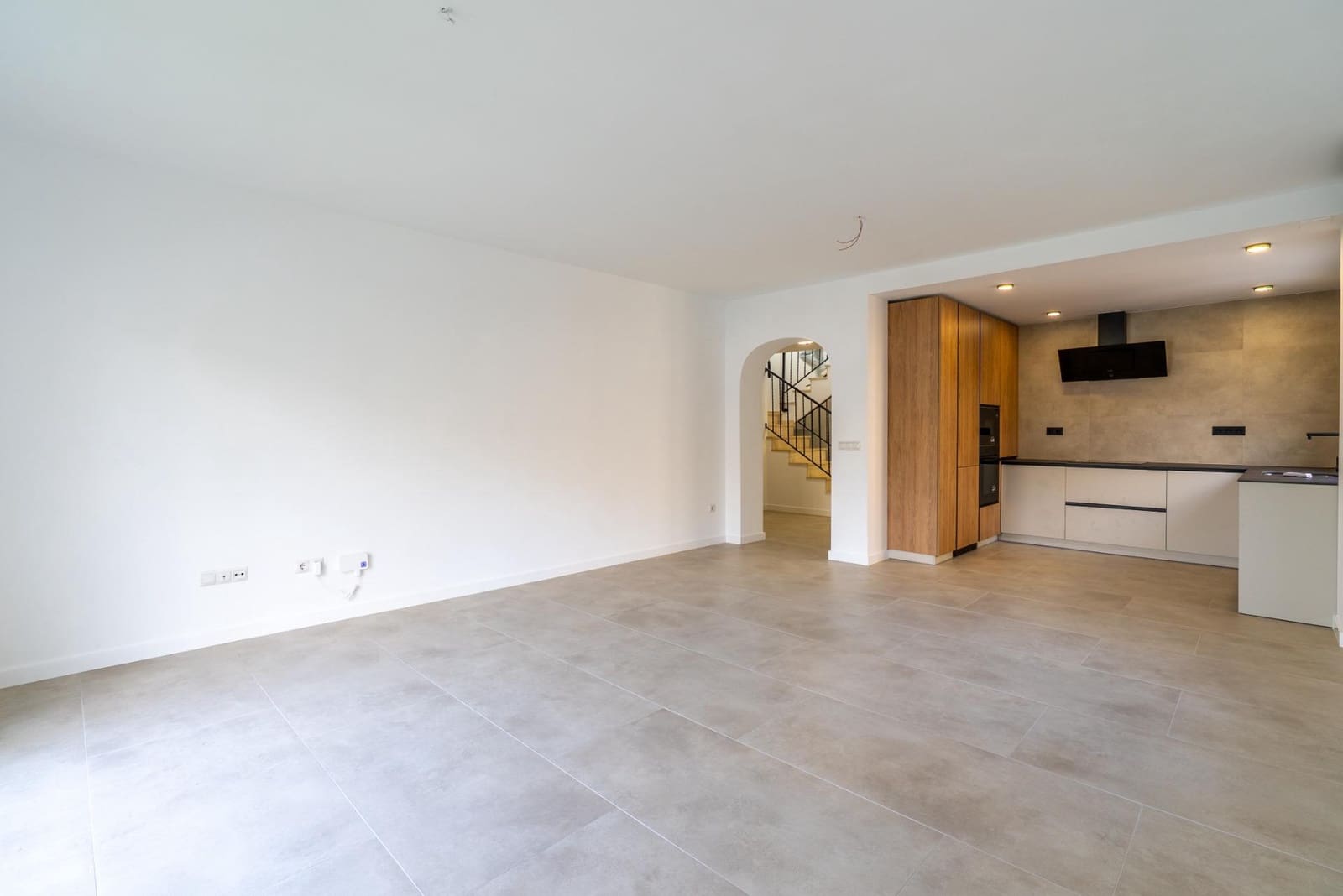 3 Zimmer Villa zu verkaufen in El Campello mit Garage - 549.500 € (Ref: 9555830)