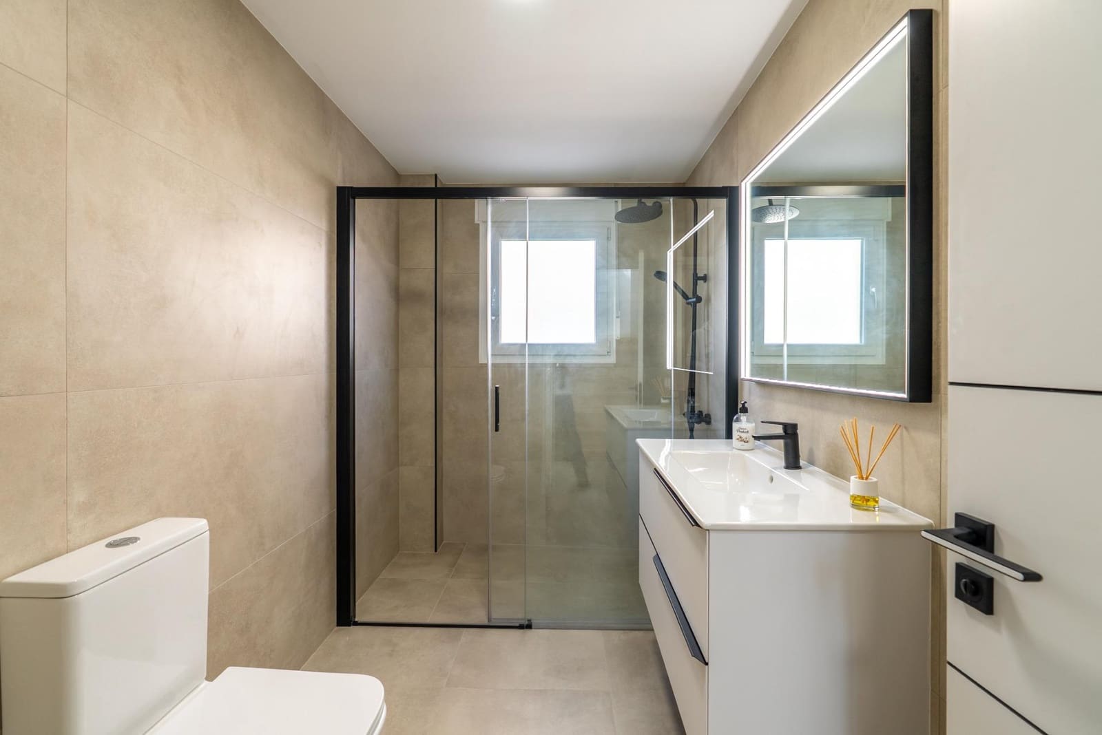 3 Zimmer Villa zu verkaufen in El Campello mit Garage - 549.500 € (Ref: 9555830)