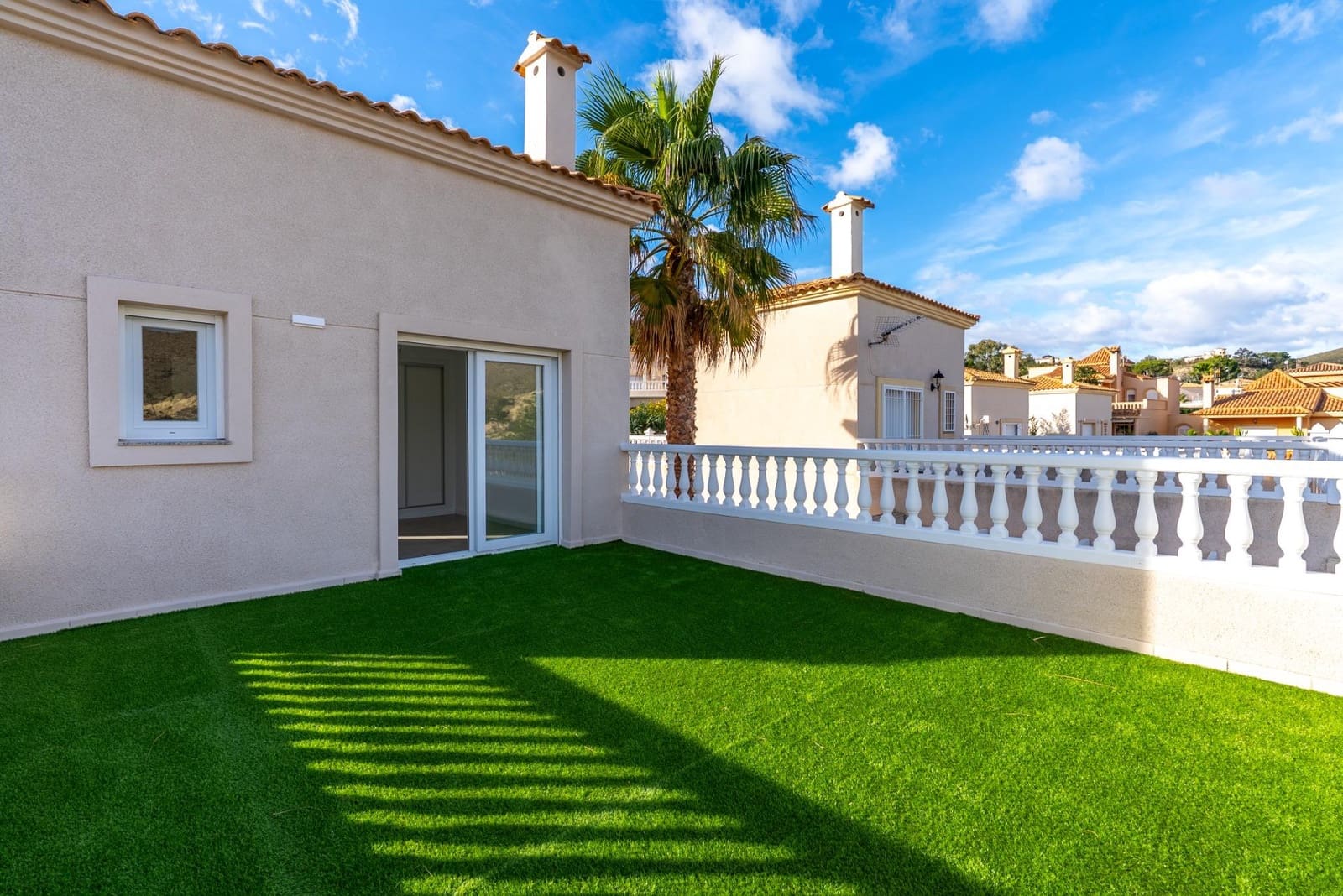 3 Zimmer Villa zu verkaufen in El Campello mit Garage - 549.500 € (Ref: 9555830)