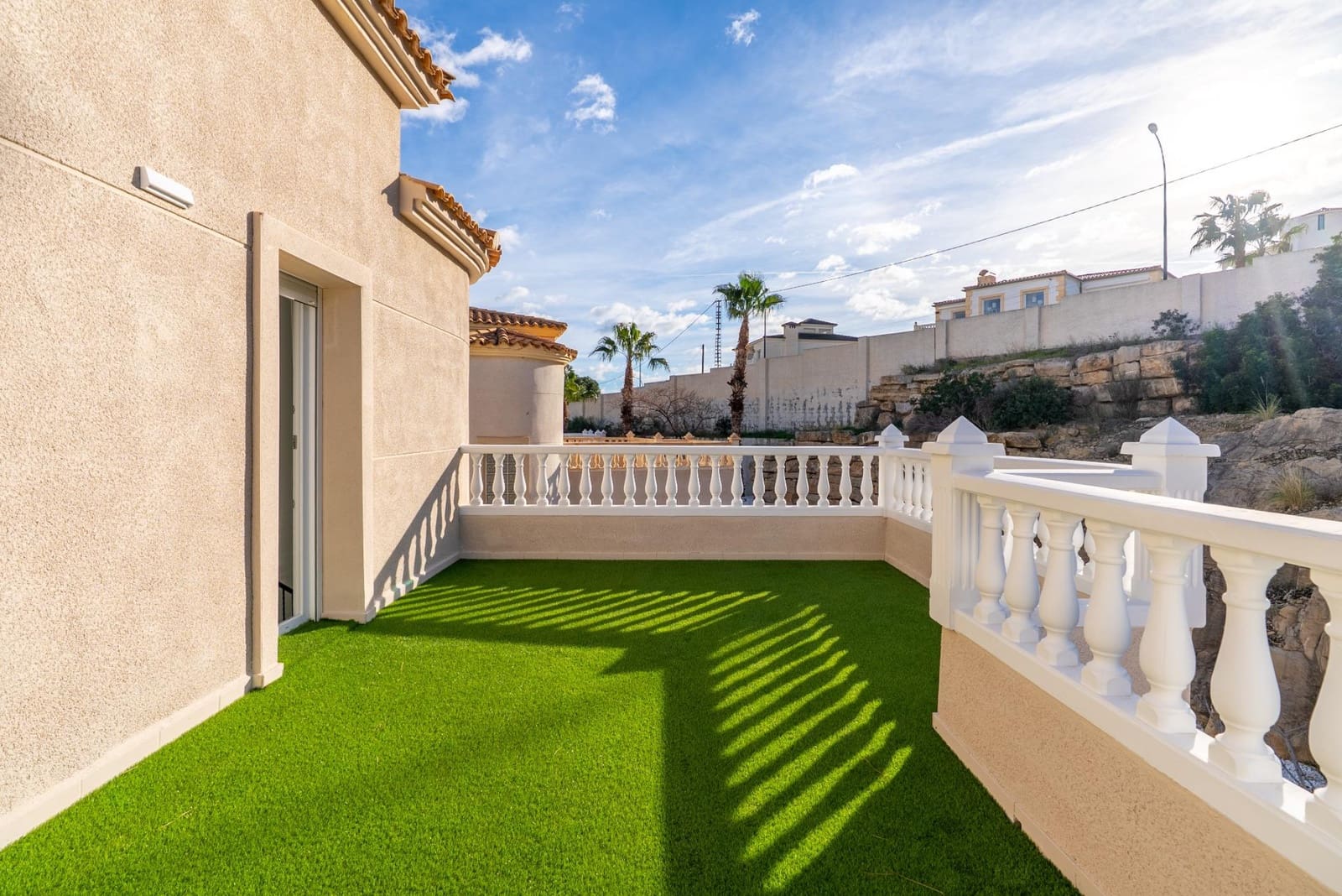 3 Zimmer Villa zu verkaufen in El Campello mit Garage - 549.500 € (Ref: 9555830)
