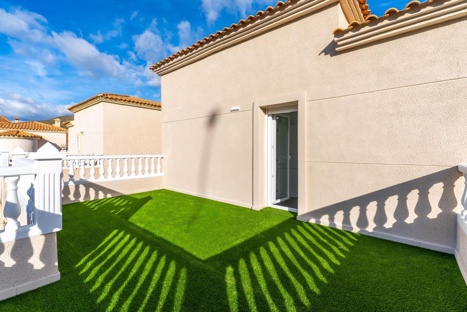 3 Zimmer Villa zu verkaufen in El Campello mit Garage - 549.500 € (Ref: 9555830)