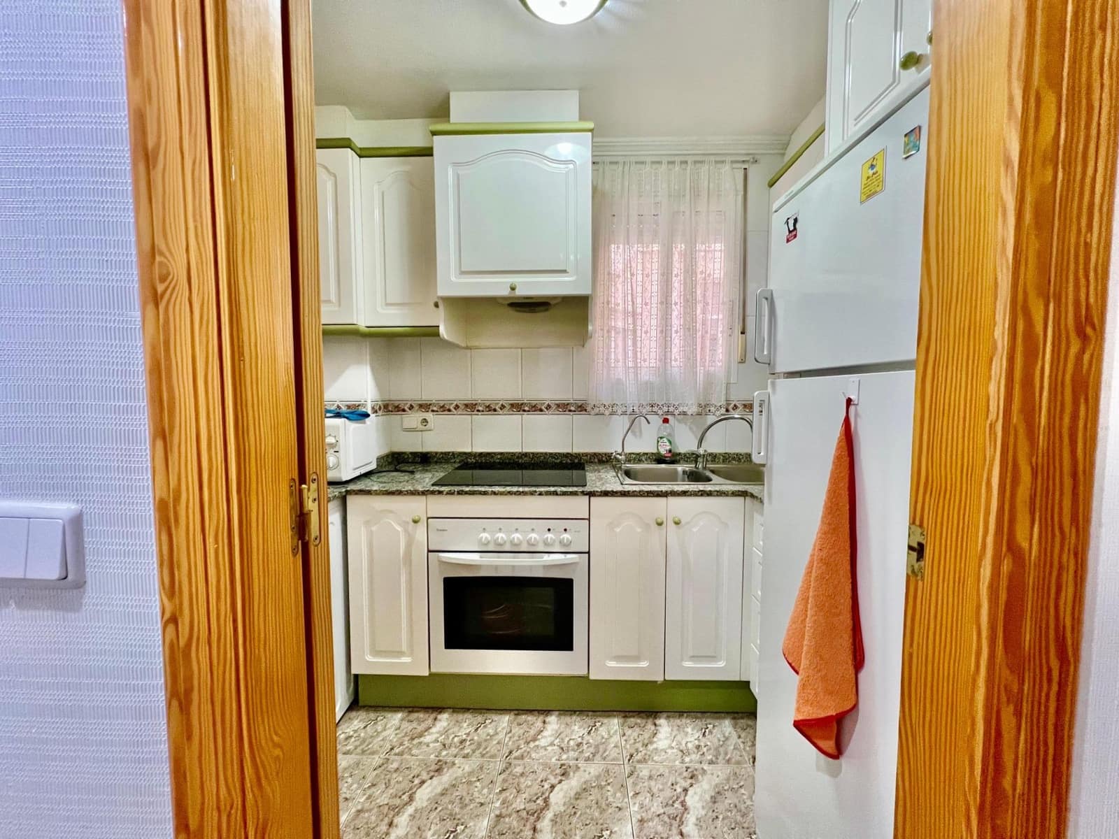 2 makuuhuone Huoneisto myytävänä paikassa Torrevieja - 152 000 € (Ref: 9561791)