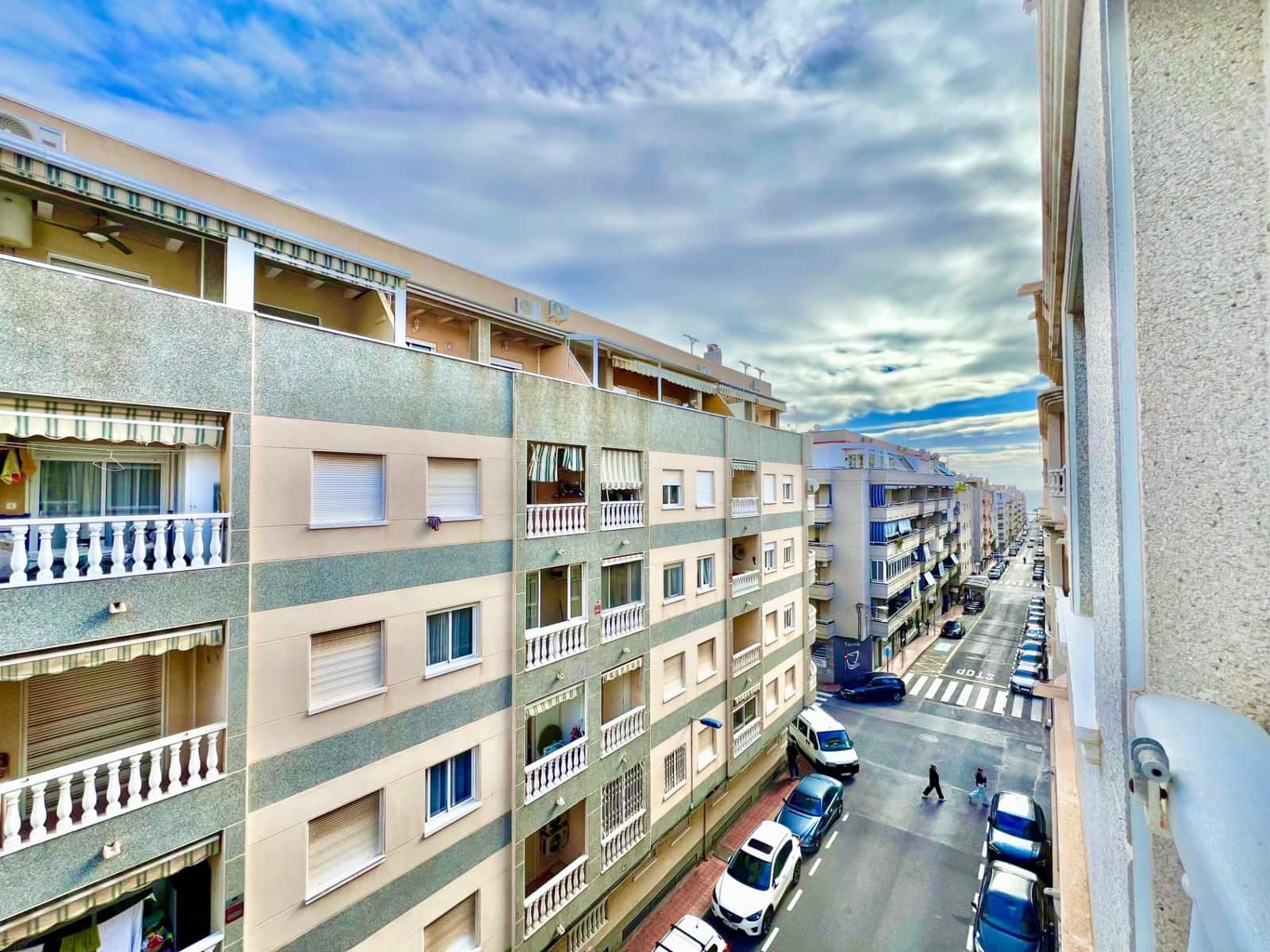 2 makuuhuone Huoneisto myytävänä paikassa Torrevieja - 152 000 € (Ref: 9561791)