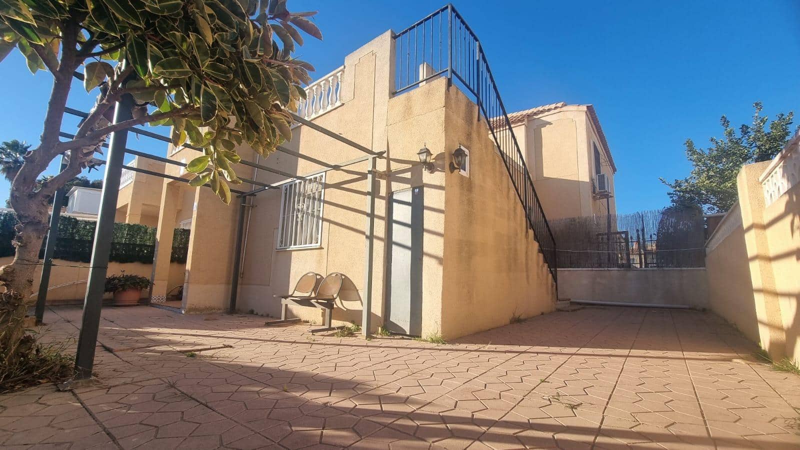 2 sypialnia Dom szeregowy na sprzedaż w Torrevieja - 139 900 € (Ref: 9561794)