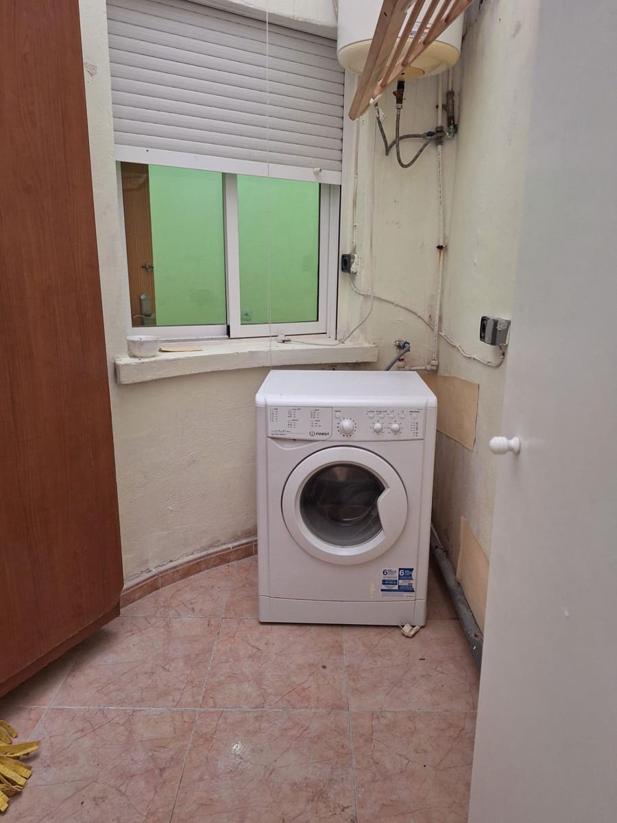 3 Zimmer Apartment zu verkaufen in Torrevieja mit Pool - 145.000 € (Ref: 9565239)