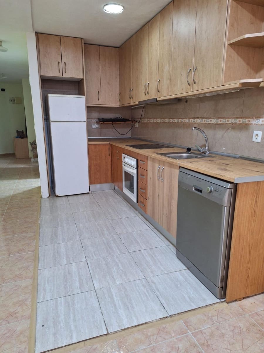 3 Zimmer Apartment zu verkaufen in Torrevieja mit Pool - 145.000 € (Ref: 9565239)